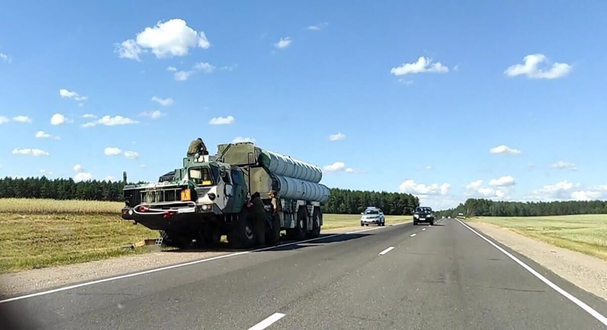 How the S-300 missile system moved through the territory of Belarus on June 28-29