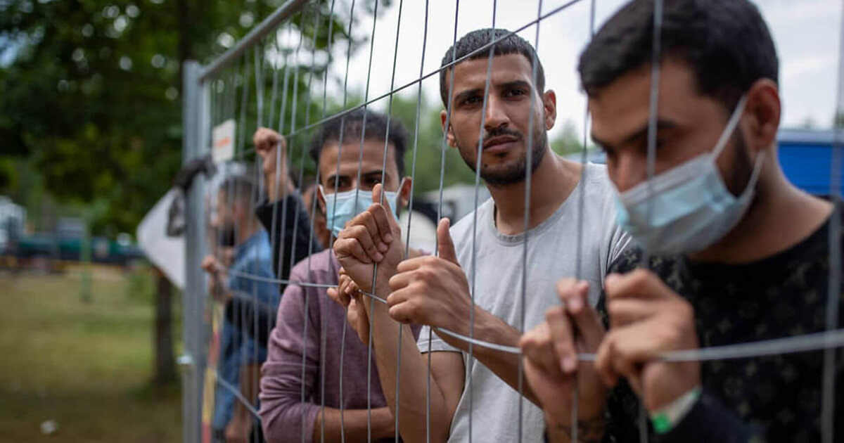 Расследование: нелегальные мигранты платят до $85 000 за «тур в ЕС»