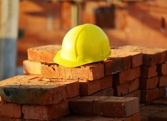 Аннулированы аттестаты четырех генподрядчиков Dana Holdings