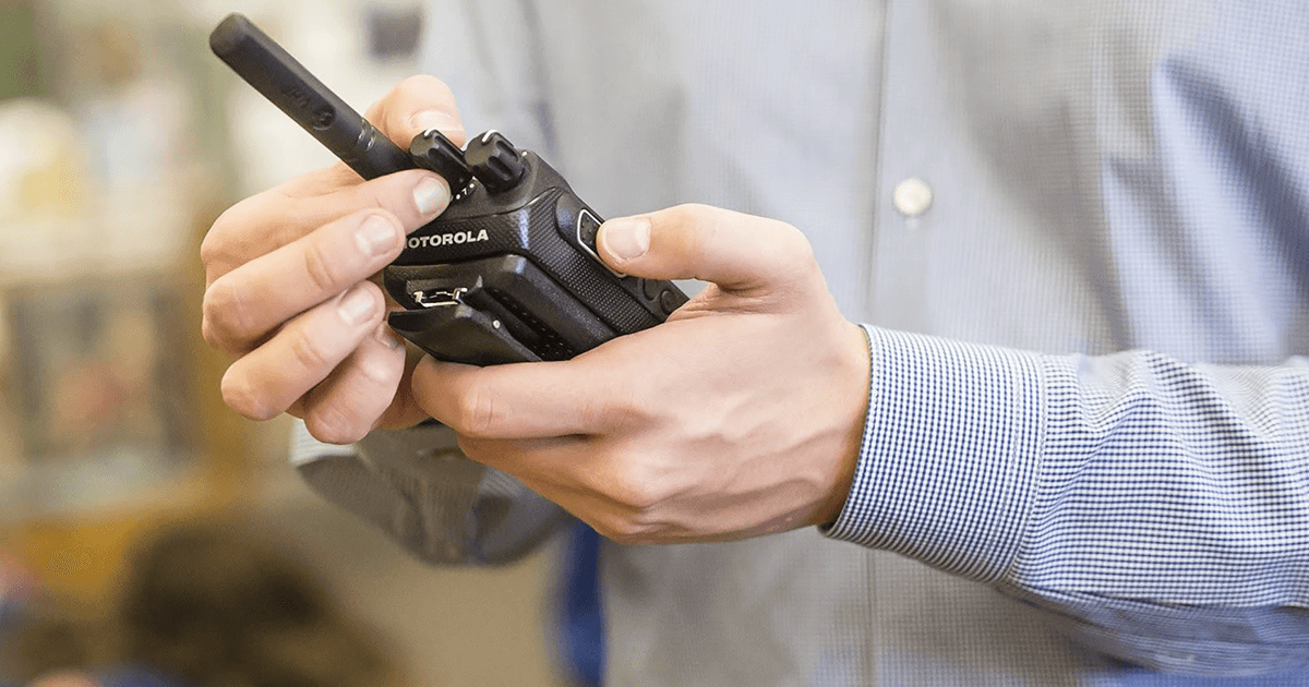 Компания Motorola Solutions поставила МВД радиостанций на $1 500 000?