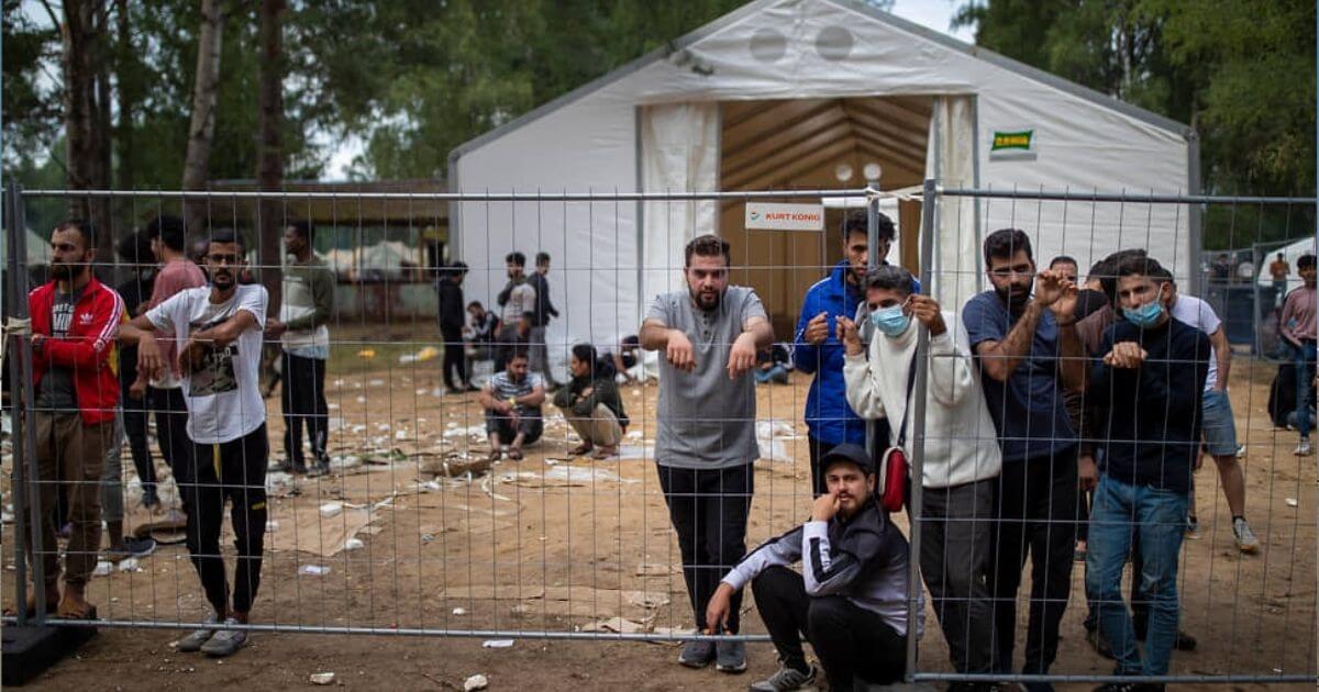 «Турысты з Ірака а 2 гадзіне ночы грукаліся ў дзверы». Замежнікі пра «гасцей» мінскіх гатэляў