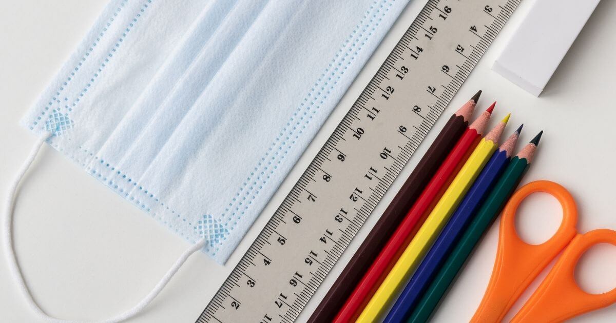 Настаўнікі парушаюць патрабаванне Міністэрства аховы здароўя і не адпускаюць дзяцей на 5 дзён без даведкі