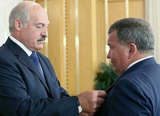 «Наша Ніва»: Чижа выпустили под домашний арест и отправили в Новинки