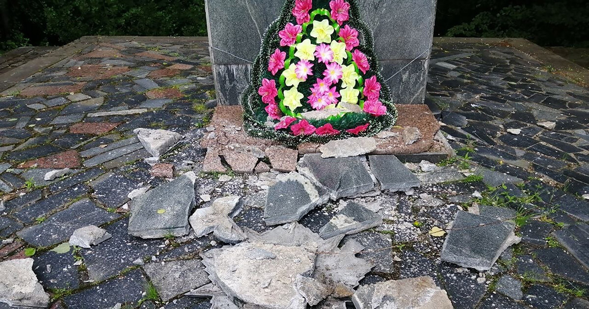 Выбарачная памяць. Як у Беларусі руйнуюцца помнікі ахвярам вайны