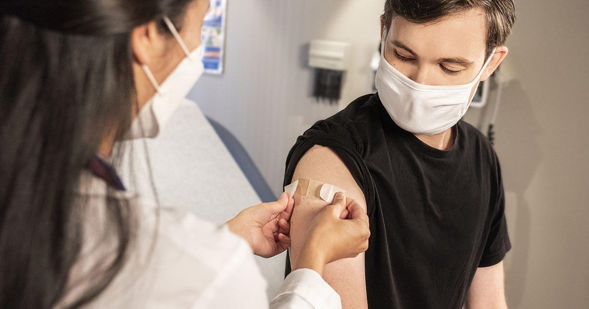 Опрос «МотолькоПомоги»: 37% читателей прошли вакцинацию, а 29% ждут возможности привиться западной вакциной