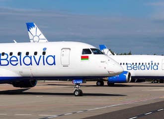 Белавиа не будет перевозить граждан Афганистана, Ирака, Йемена и Сирии на рейсах из Дубая в Минск.