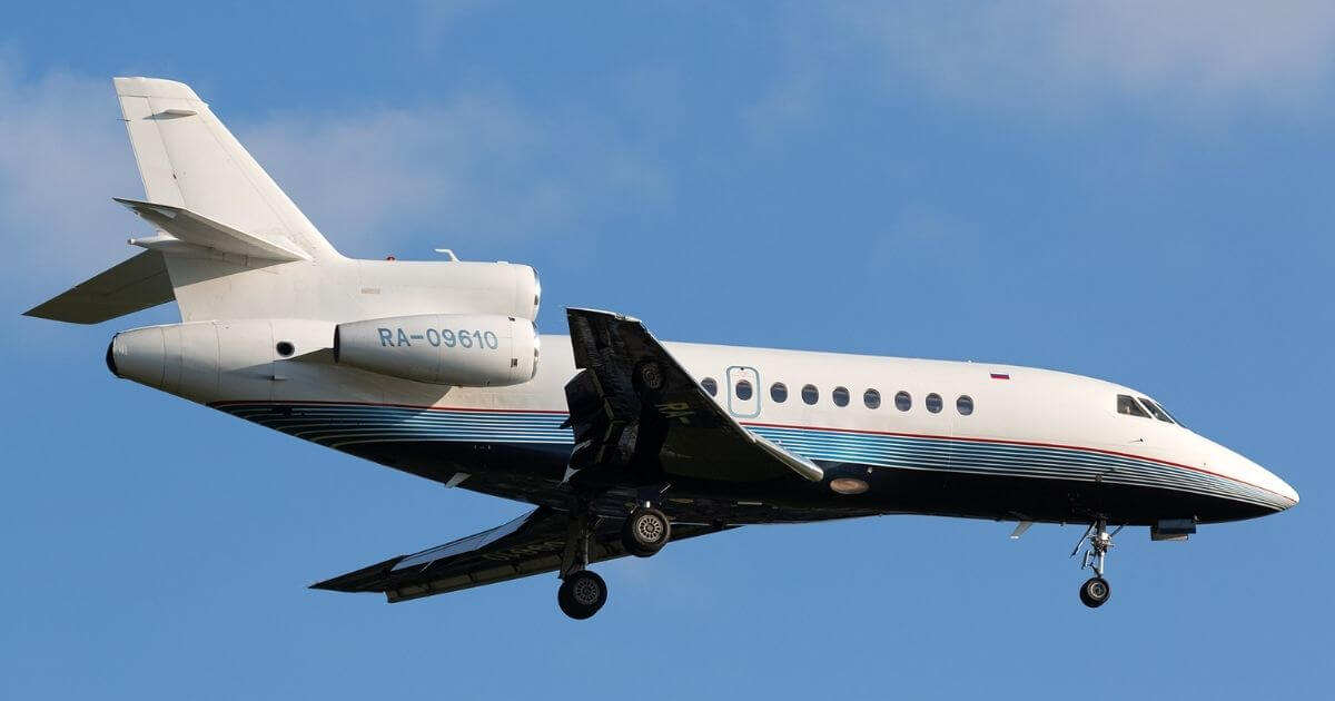 Виктор Лукашенко прилетел в Катар на бывшем самолёте Медведчука?