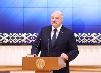 Лукашэнка прыехаў у прэзідэнцкую клініку ў Драздах. Праз 2 гадзіны яго картэж адтуль з’ехаў.