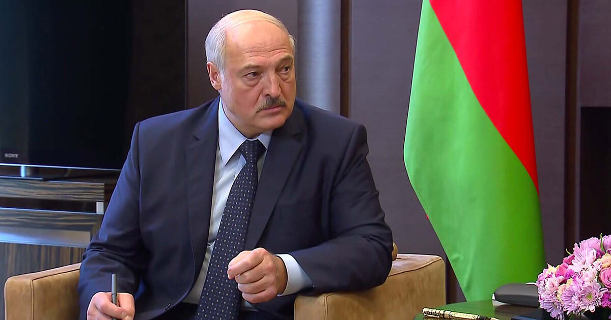 Лукашенко о переговорах с Тихановской: «Как только Путин с Навальным сядут за стол переговоров»