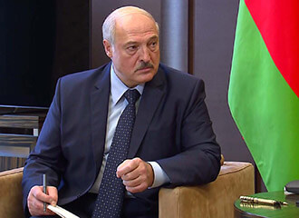 Лукашенко: «Началось перемещение ядерных боеприпасов»