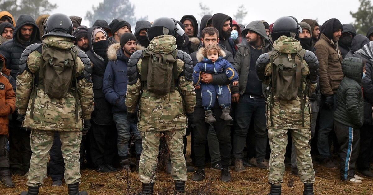 Мигранты на беларусско-польской границе. День 9. Онлайн