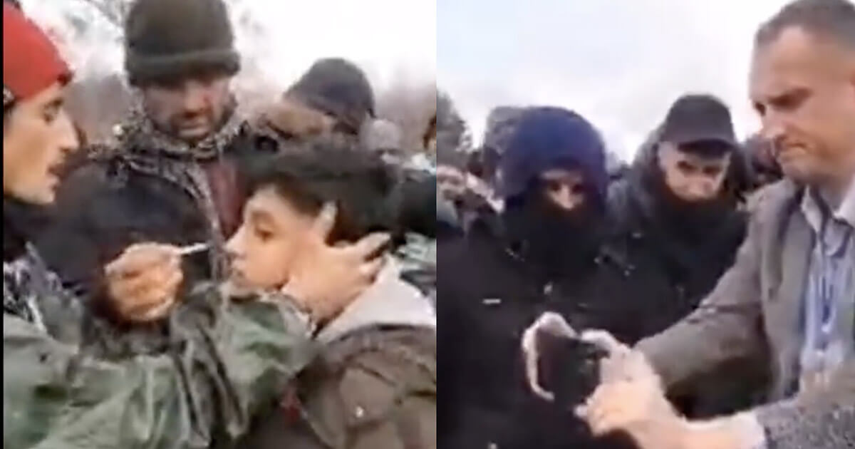 Разоблачаем фейк: ребенку пускают в глаза дым, чтобы вызвать слезы