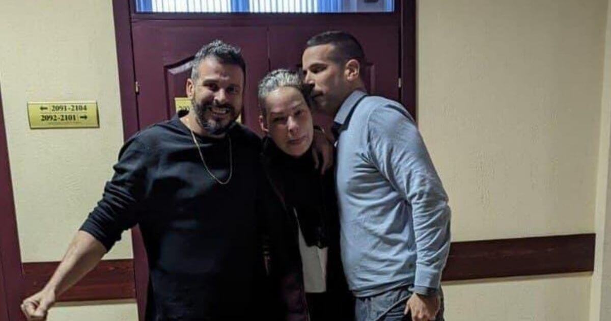 Израильский адвокат, задержанная за 2,5 грамма марихуаны, покинула Беларусь