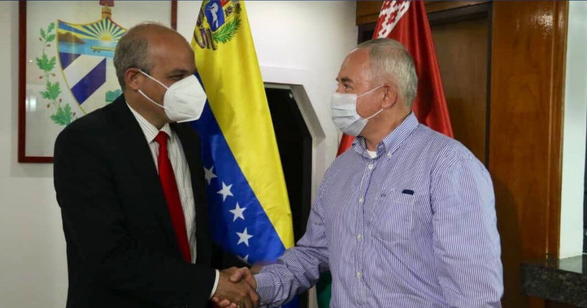 Шейман совершает визит в Венесуэлу, а госСМИ молчат