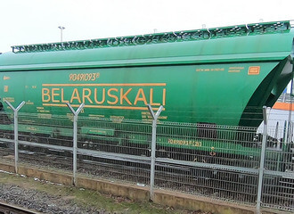 Lukashenka instructs government to respond to Lithuanian ban on transit of Belarusian potash