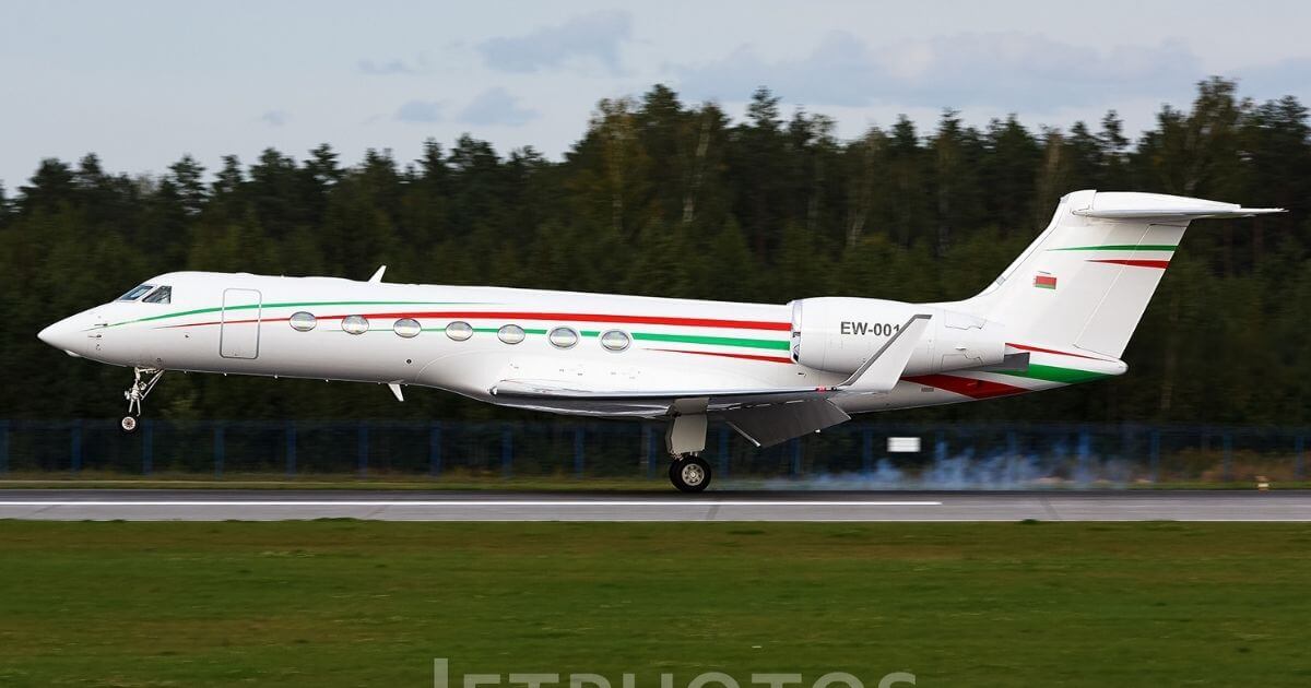 Бывший бизнес-джет Лукашенко застрял на стоянке Женевского аэропорта