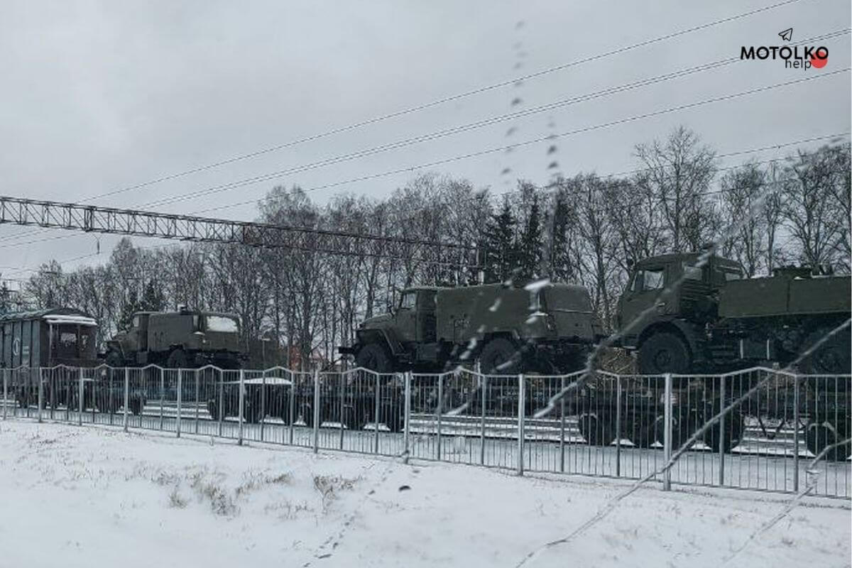 Россия начала перебрасывать в Беларусь военную технику
