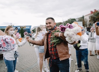 Stsiapan Latypau sent a kite from the colony to a little boy