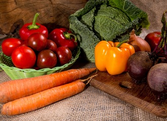 Аналіз: Як змяніліся кошты прадуктаў у Беларусі за 1 год?