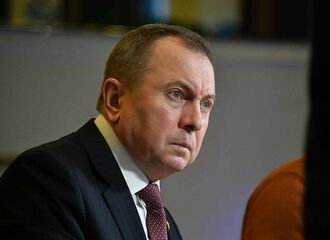 Makei rejected the possibility of dialogue with Lukashenka’s opponents and praised Pazniak