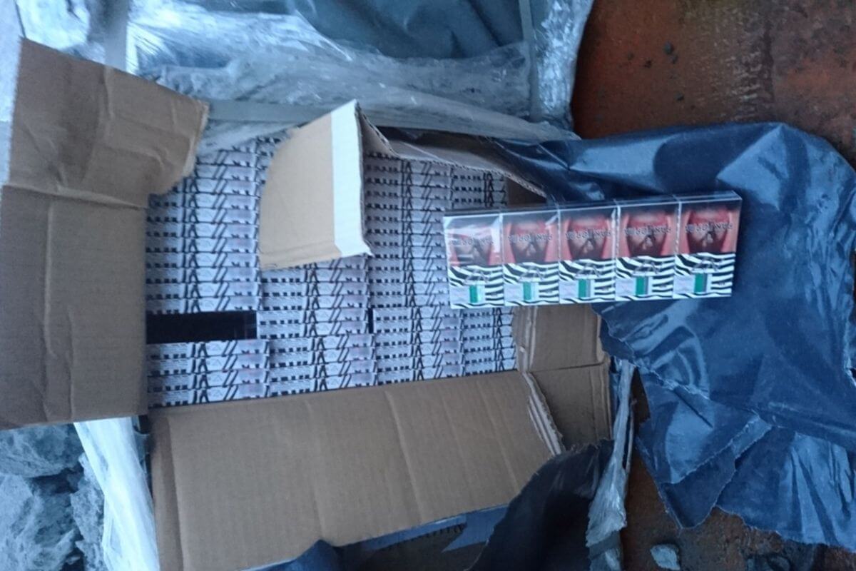 Belarusian cigarettes worth €2.5 million, which were transported in Estonian cars, detained in Lithuania