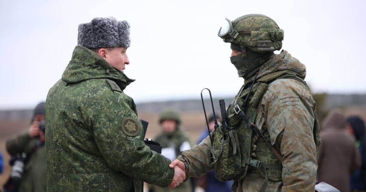 Khrenin awarded the participants of the «Union Resolve – 2022» exercise