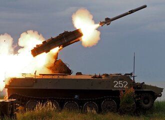 Repulsion of air raid was practiced at the Obuz-Lesnovski training ground