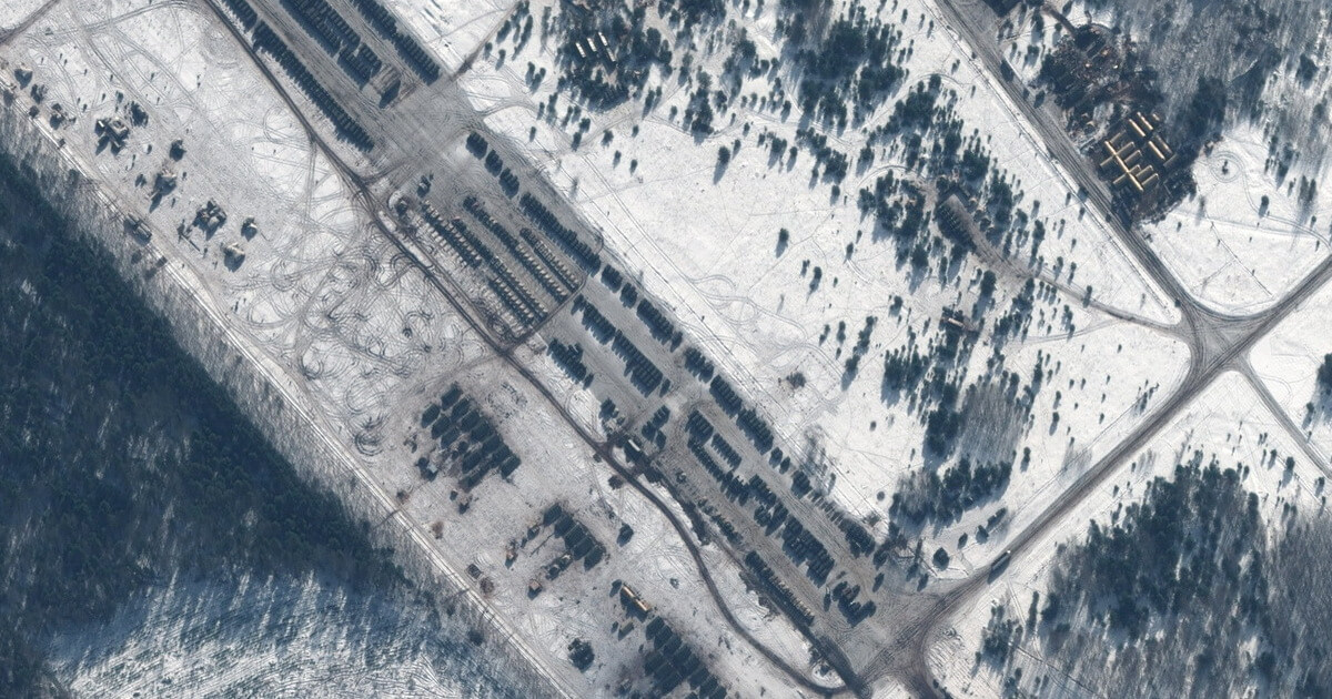 Satellite images of attack helicopters near Gomel were published