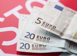 Новый закон: физлица из Литвы в Беларусь могут вывезти лишь €60 наличных