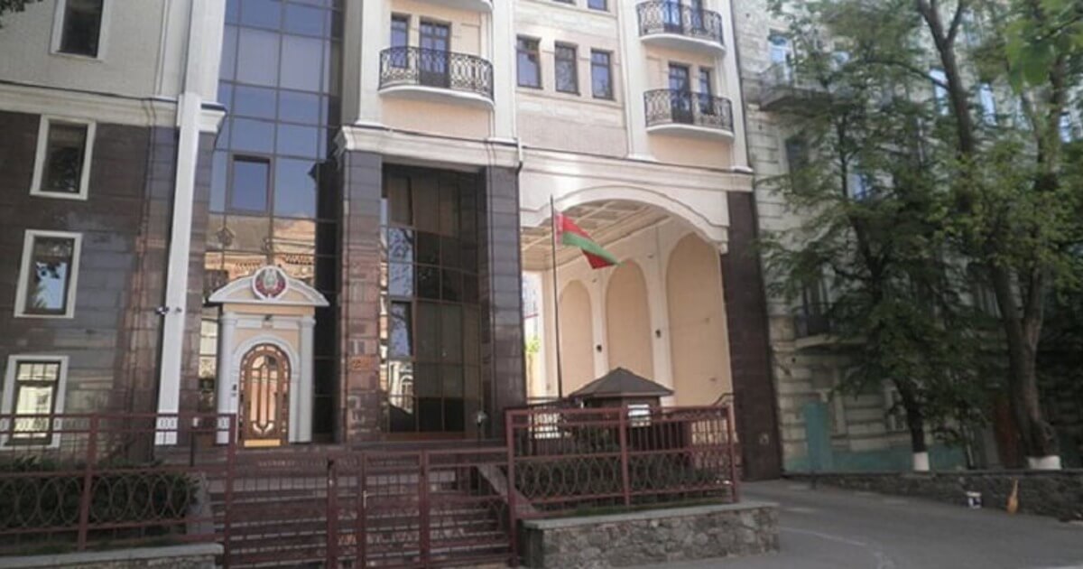 Совет министров освободил от должности советника-посланника посольства РБ в Украине