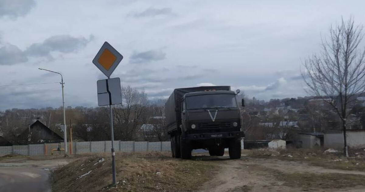 Up to 6 years in prison for a photo of a KamAZ truck with «V» mark