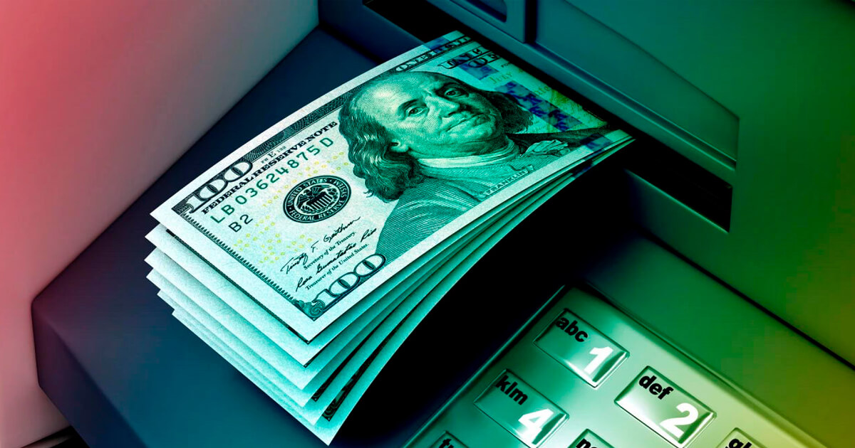 Беларусбанк потерял возможность получать международные переводы в долларах США