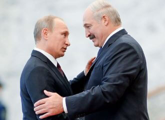 Лукашенко заявил о развертывании совместной региональной группировки войск. Но она уже как 20 лет существует