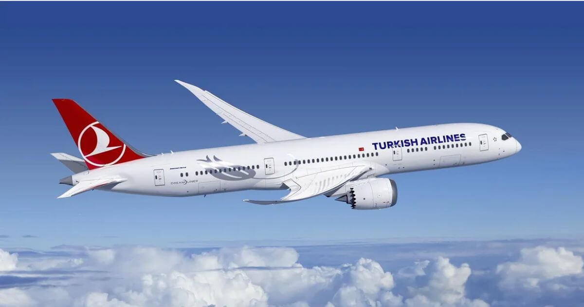 Пилоты истребителей и вертолетов РБ проводят тренировки по сопровождению и принудительной посадке перехваченных бортов