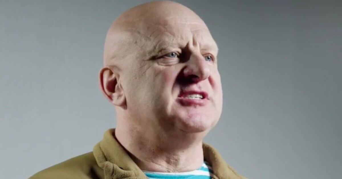 Лукашенко лишил воинских званий Валерия Сахащика, Кристину Тимановскую, Егора Лебедка и еще 73 человек