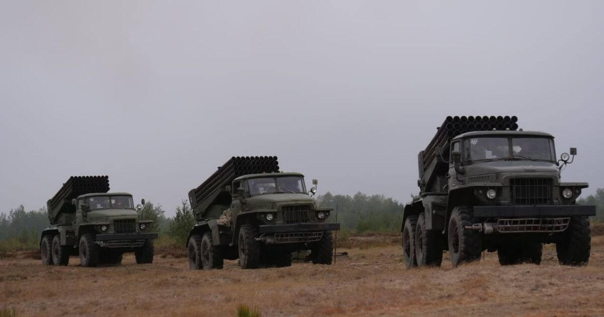 Беларусские военные проверяют на учениях проверяют старую технику, снятую с хранения?