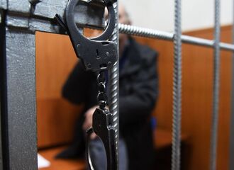 An IT-specialist and his father were arrested. This is the fifth arrest of a whole family in a week