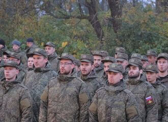 У Беларусь прыбылі першыя эшалоны з расейскімі вайскоўцамі