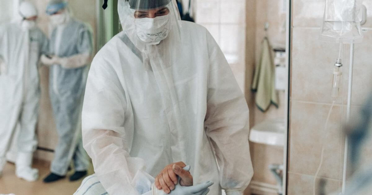 «Белые Халаты»: В Беларуси прошли массовые задержания психотерапевтов и психиатров