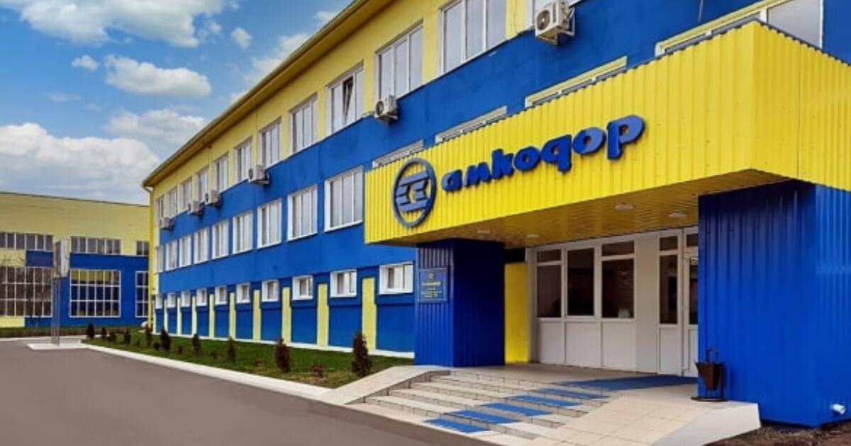 Лукашэнка наведаў «Амкадор-КЭЗ» (былы Каханоўскі экскаватарны завод) у Талачынскім раёне