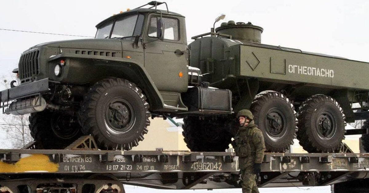 РФ перебросила в Беларусь ещё не менее 50 «Уралов»
