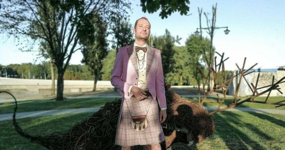 Журналист и владелец «Кальянной № 1» осуждён на 2,5 года колонии