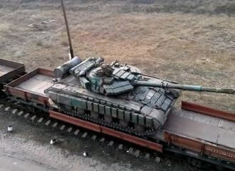 Эшелон с танками ВС РФ, который вчера приехал в Лунинец, постоял и поехал назад