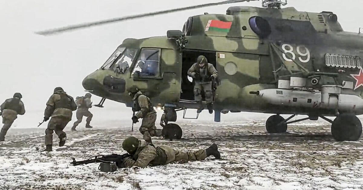 Учения ВС РБ/РФ в Беларуси продлены как минимум до 20 марта