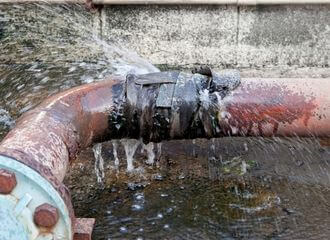 Адключэнняў і прарываў труб у Беларусі будзе больш. Гэта не выдумка, гэта факт і вось чаму