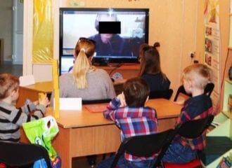 Борисовская библиотека получила грант на продолжение проекта, где заключённые по видеосвязи читают своим детям книги из тюремных библиотек