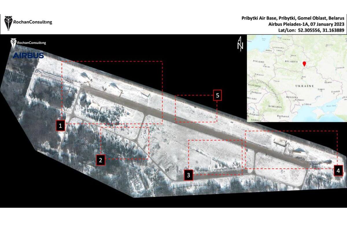 ЗРК «С-300/400» и ЗРПК «Панцирь»: Свежие спутниковые снимки военного аэродрома в «Зябровке»