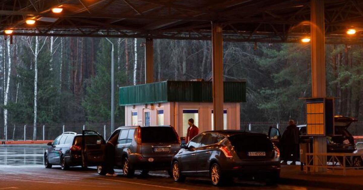 Польская пограничная охрана перекрыла подъезд к погранпереходу «Бобровники»