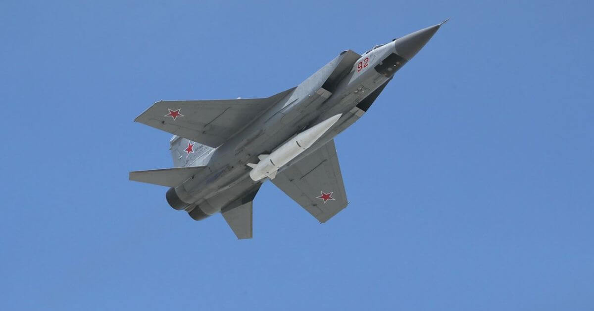 ВКС РФ и ВВС РБ начали имитировать взлёт МиГ-31К во время взлётов самолётов других типов