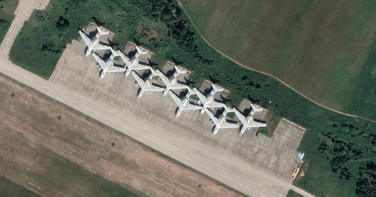 После диверсии в Мачулищи прилетел борт, закреплённый за единственным центром обслуживания ДРЛО А-50 в России: доп. доказательство подрыва А-50?